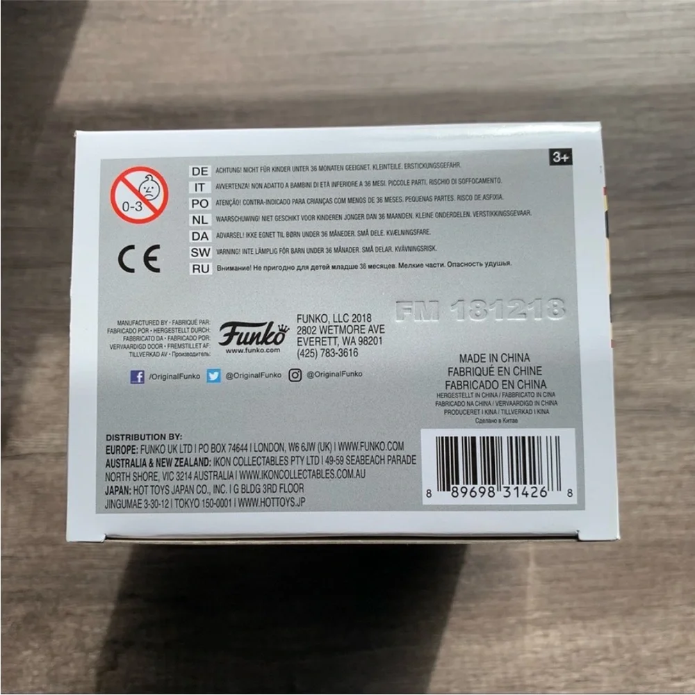 Jollibee Funko Pop Vinyl Figure #30 In protector. - Picture 7 of 9